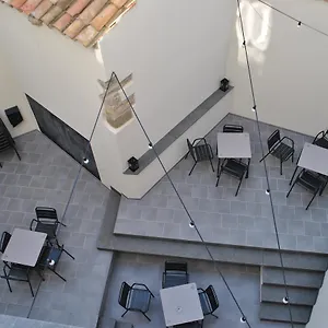 Universitat Hotel