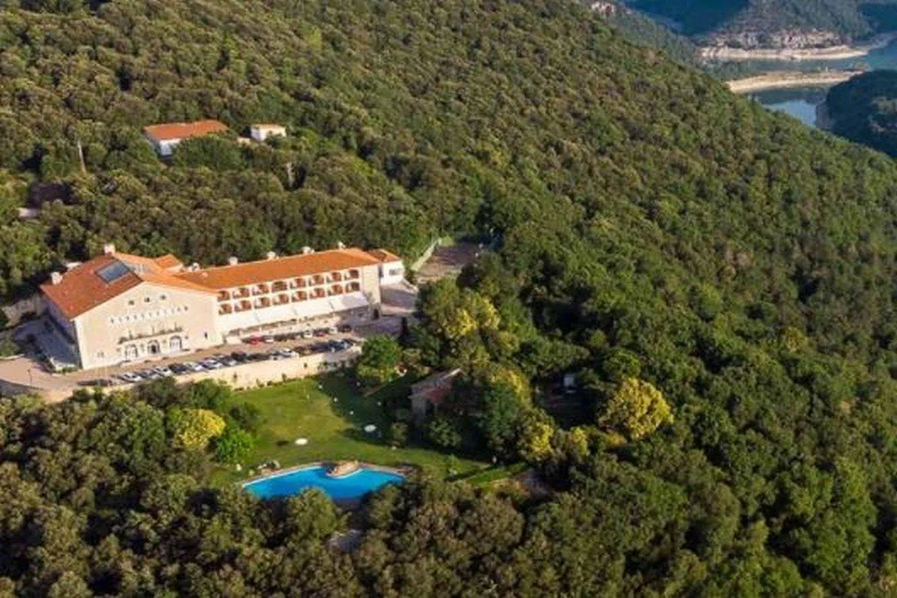 Parador De Vic-Sau Tavernoles