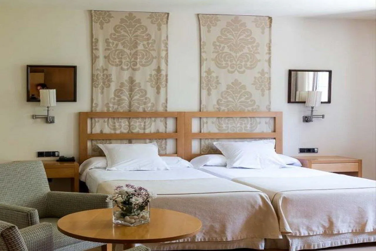 Parador De Vic-Sau Tavernoles Hotel