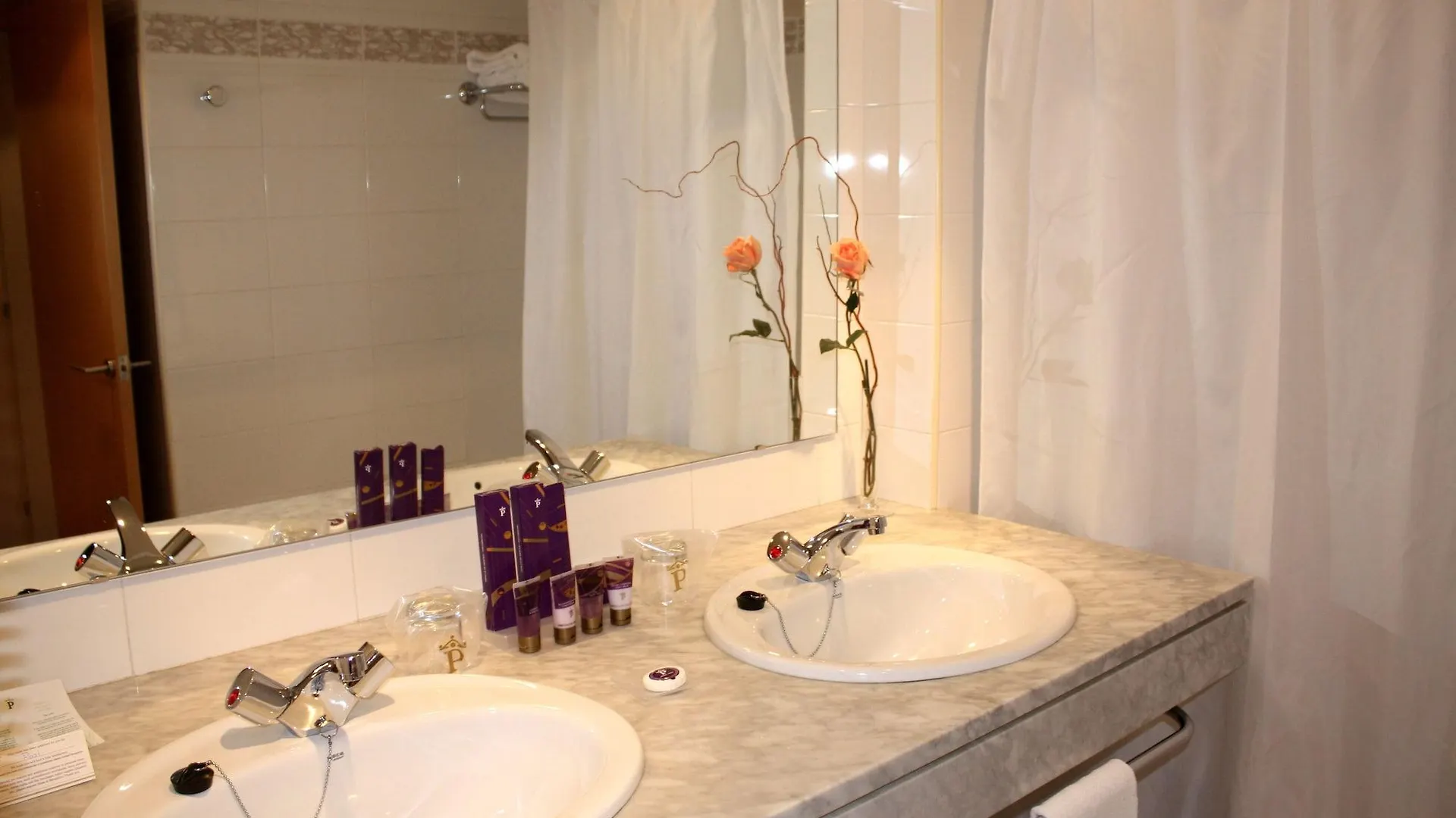 Hotel Parador De Vic-Sau Tavernoles