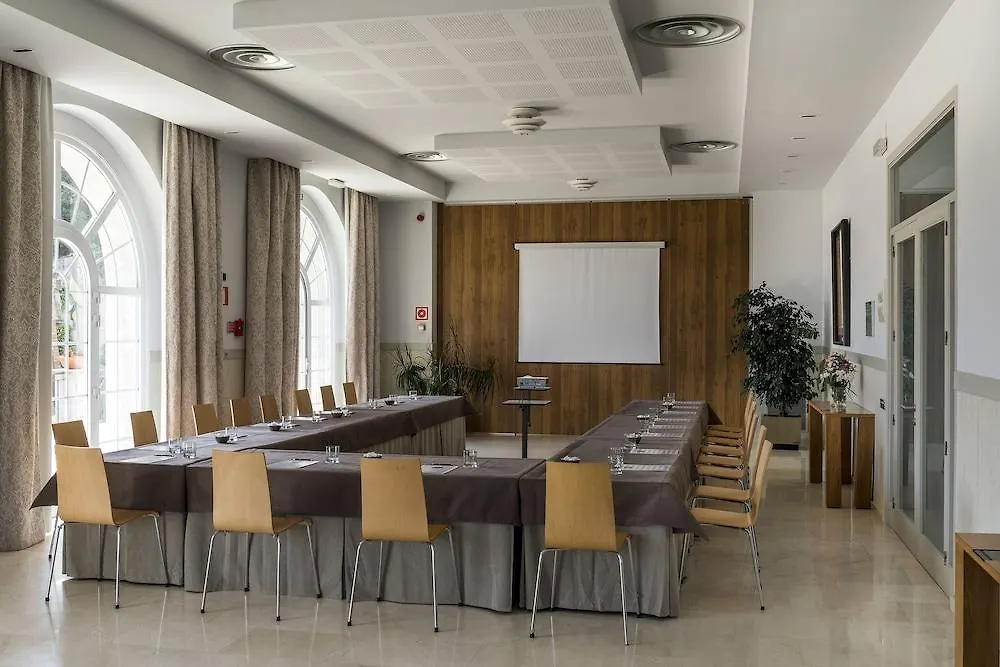Parador De Vic-Sau Tavernoles