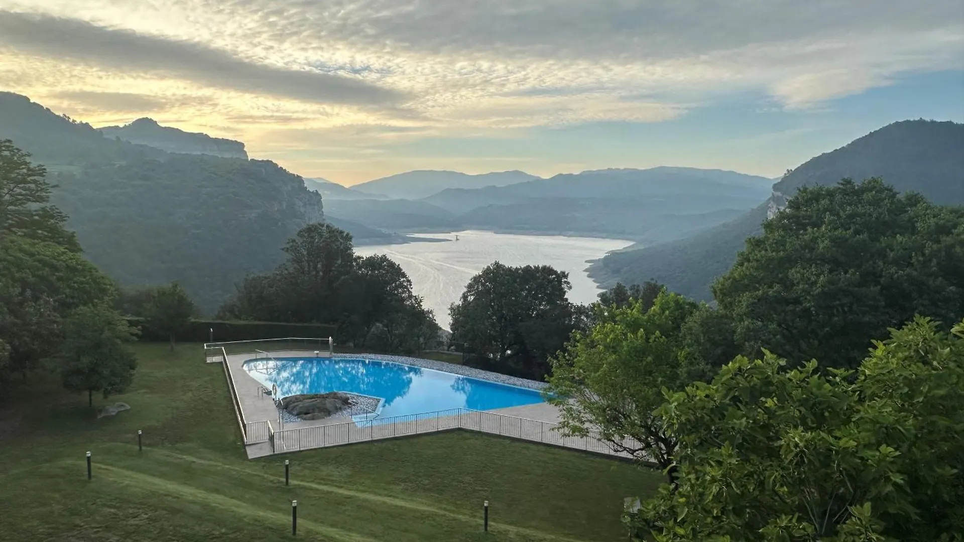 Parador De Vic-Sau Tavernoles