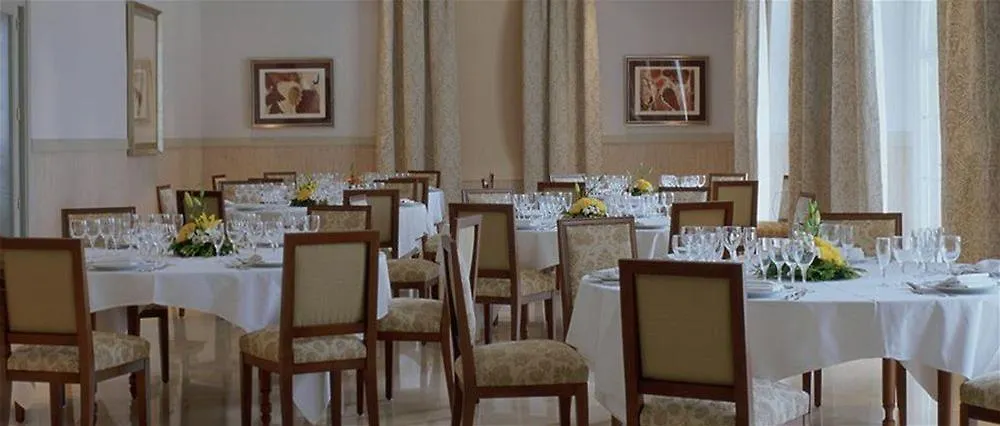 Parador De Vic-Sau Tavernoles Hotel
